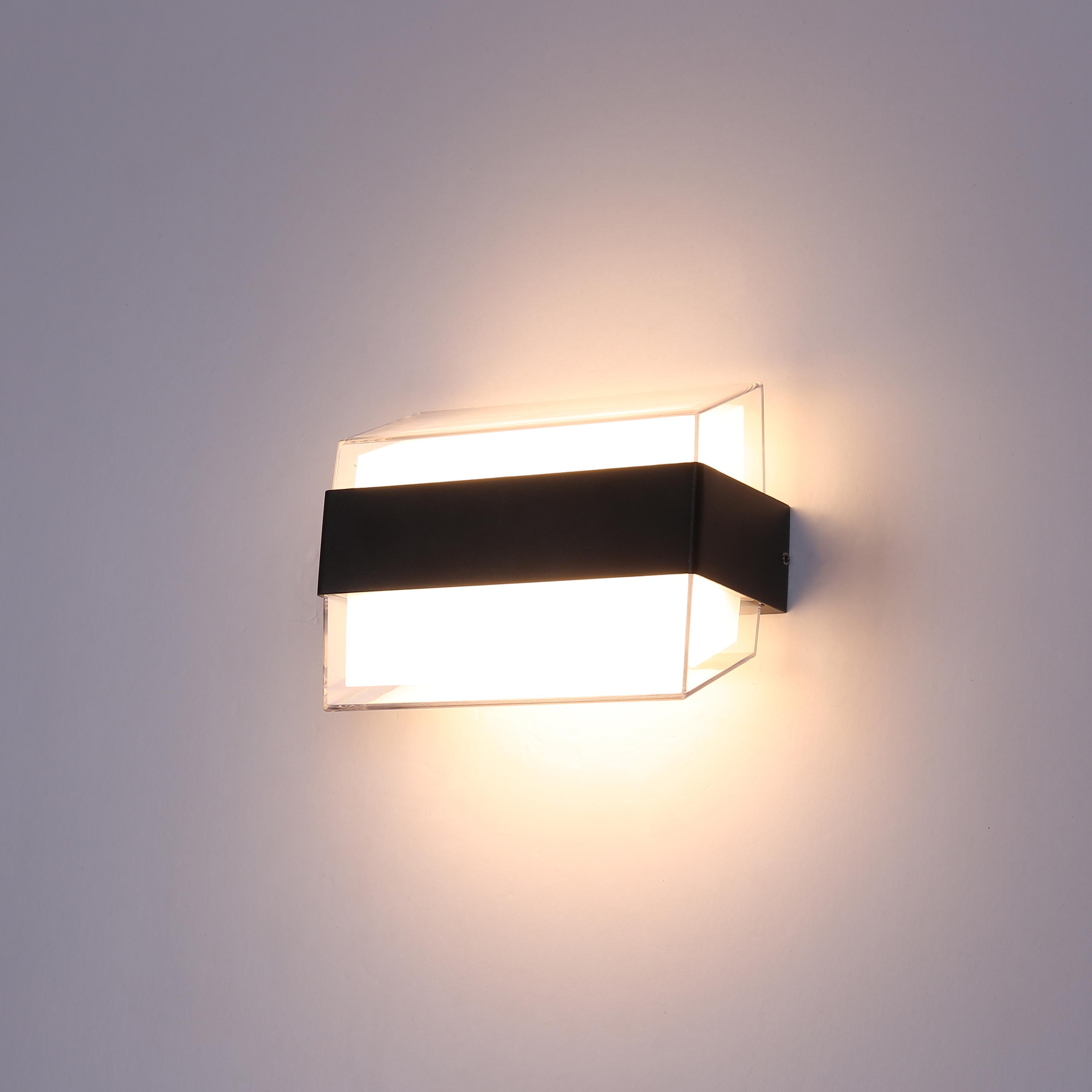 SU-AL-135 OUTDOOR WALL LAMP