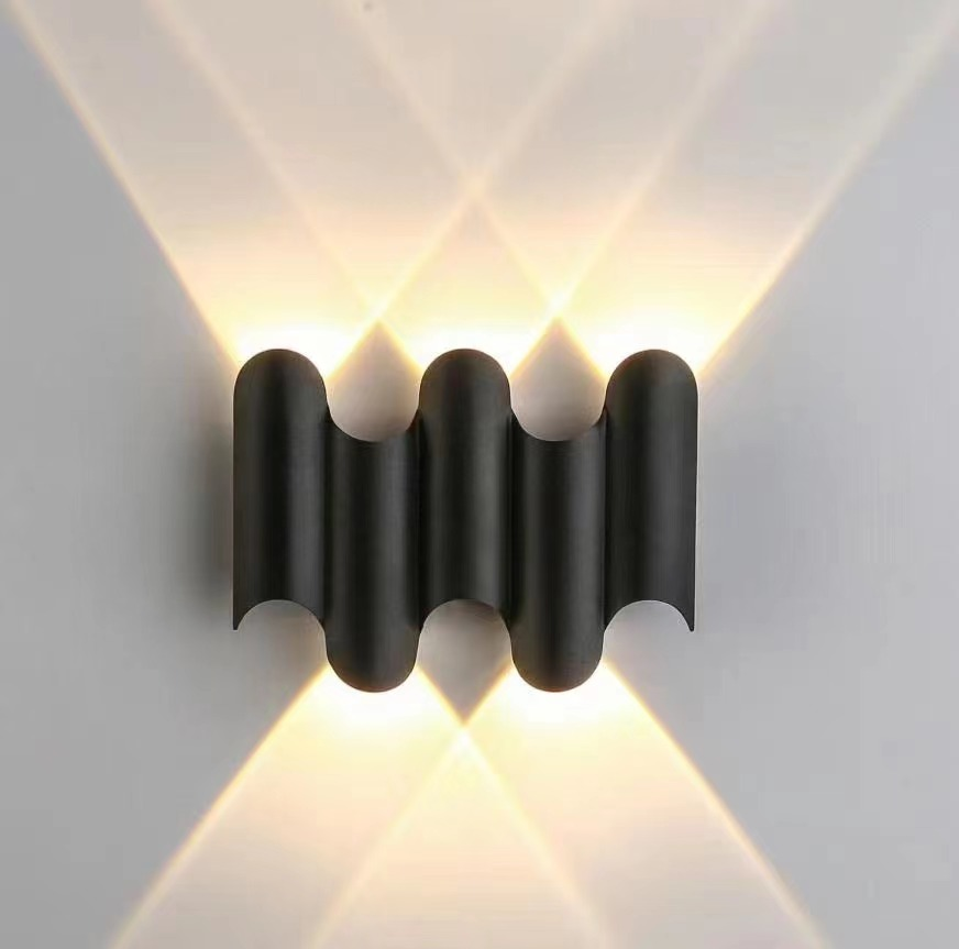 SU-AL-47 OUTDOOR WALL LAMP