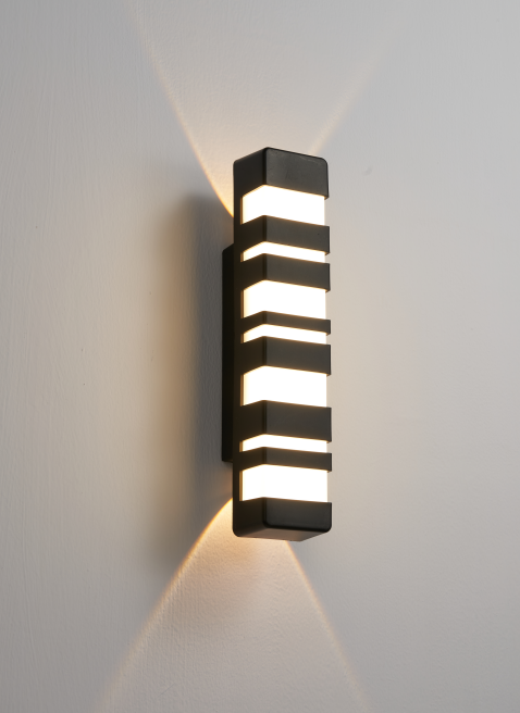 SU-PM-WL06 OUTDOOR WALL LAMP